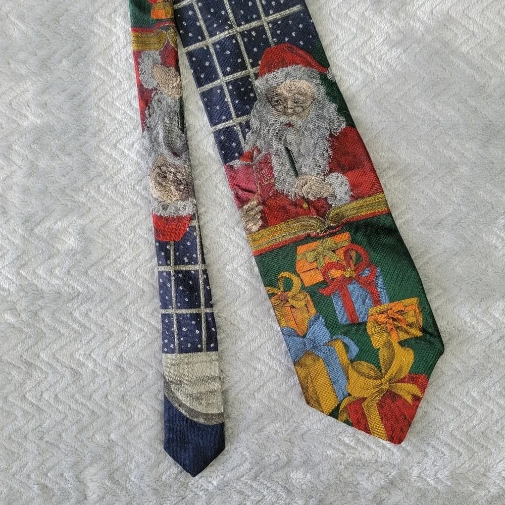 Classic Cravats 100% Silk Needlepoint Look Santa Christmas Tie Blue Gold Red